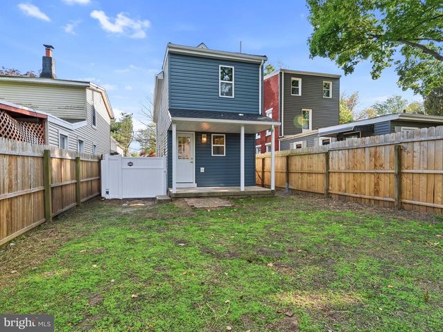 232 WASHINGTON ST, Delanco, NJ 08075