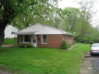 40 Cemetery Drive, Centerville, OH 45459