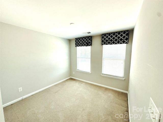 1935 Fleetwood Drive, Charlotte, NC 28208