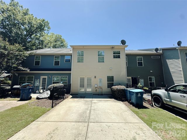 1935 Fleetwood Drive, Charlotte, NC 28208