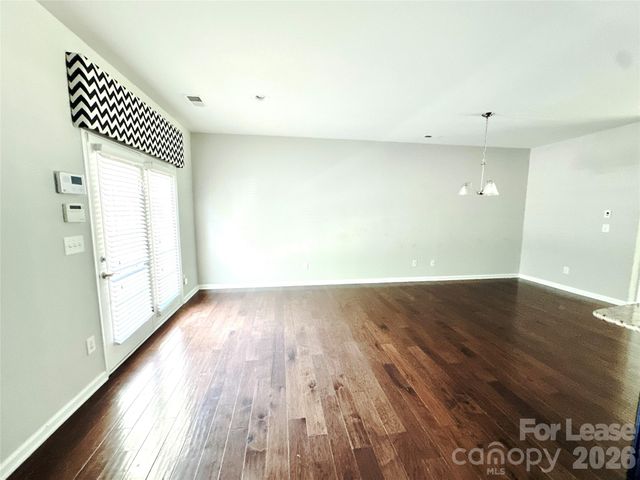 1935 Fleetwood Drive, Charlotte, NC 28208