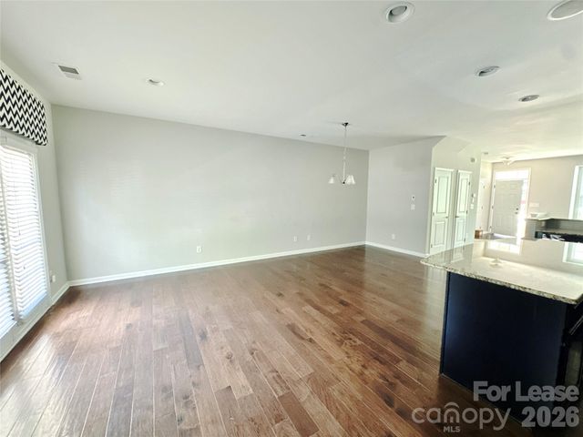 1935 Fleetwood Drive, Charlotte, NC 28208