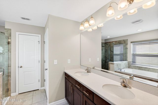 138 S HUMMINGBIRD Place, Palm Coast, FL 32164