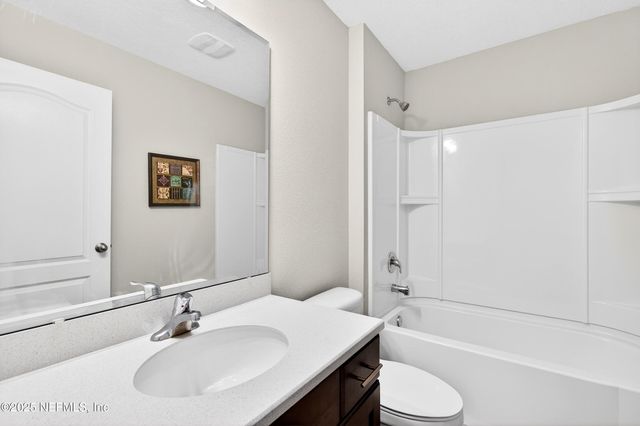 138 S HUMMINGBIRD Place, Palm Coast, FL 32164