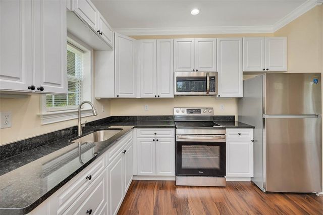 2211 Black Road SE, Darien, GA 31305