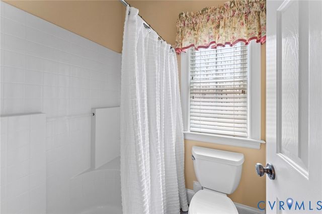 530 Elm Creek Dr, Manakin Sabot, VA 23103