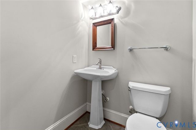 530 Elm Creek Dr, Manakin Sabot, VA 23103