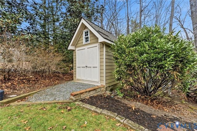 530 Elm Creek Dr, Manakin Sabot, VA 23103