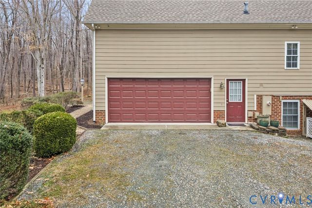 530 Elm Creek Dr, Manakin Sabot, VA 23103