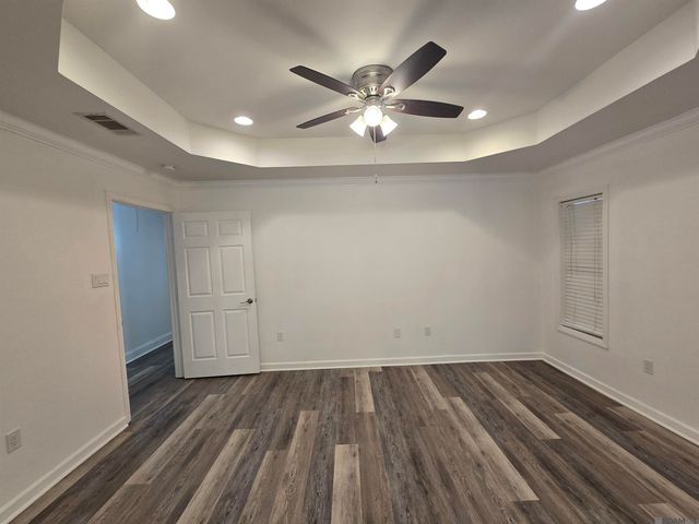 2405 Boxwood Dr, Baker, LA 70714
