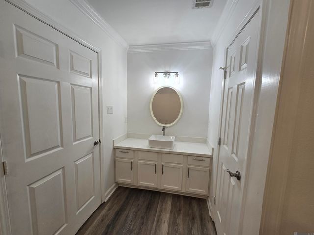 2405 Boxwood Dr, Baker, LA 70714