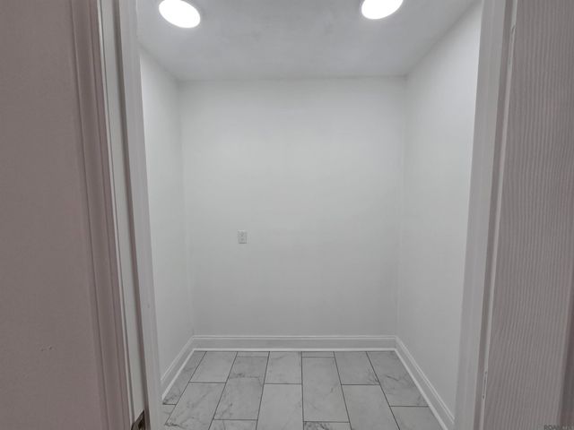 2405 Boxwood Dr, Baker, LA 70714