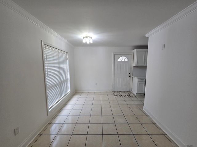 2405 Boxwood Dr, Baker, LA 70714