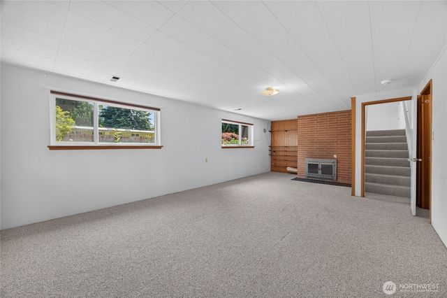 2015 152nd Place SE, Bellevue, WA 98007