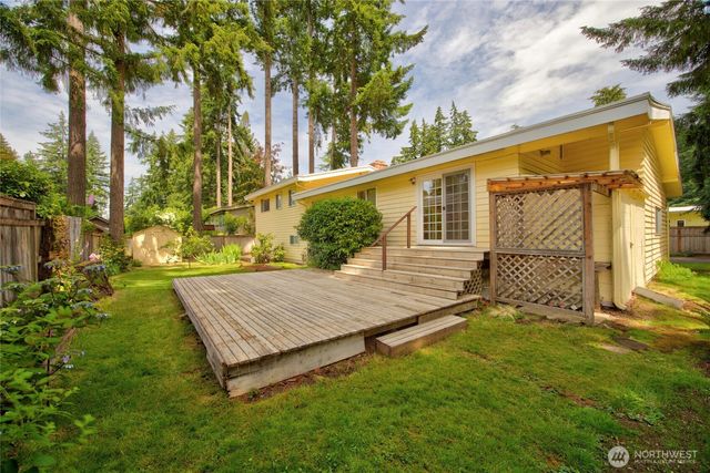 2015 152nd Place SE, Bellevue, WA 98007