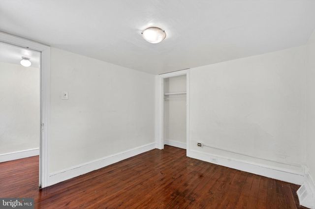 16 WHITE CLAY DR, Newark, DE 19711