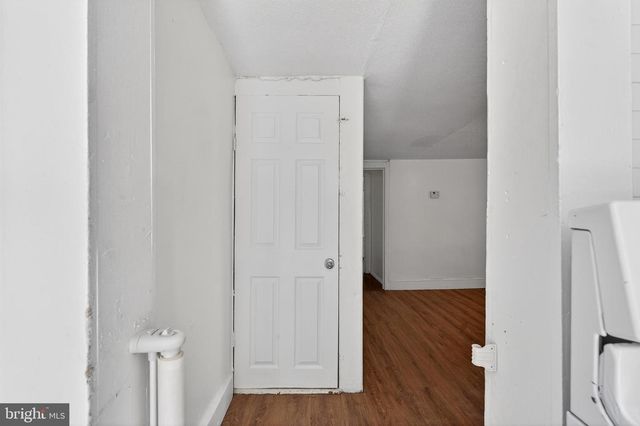 16 WHITE CLAY DR, Newark, DE 19711