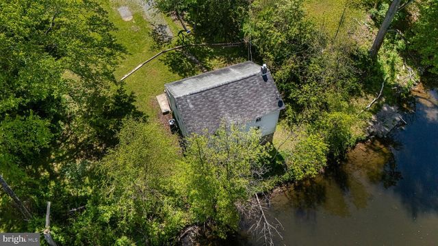 16 WHITE CLAY DR, Newark, DE 19711