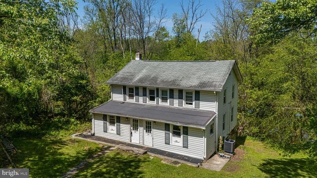 16 WHITE CLAY DR, Newark, DE 19711