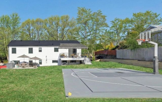 238 Sebonac Road, Southampton, NY 11968