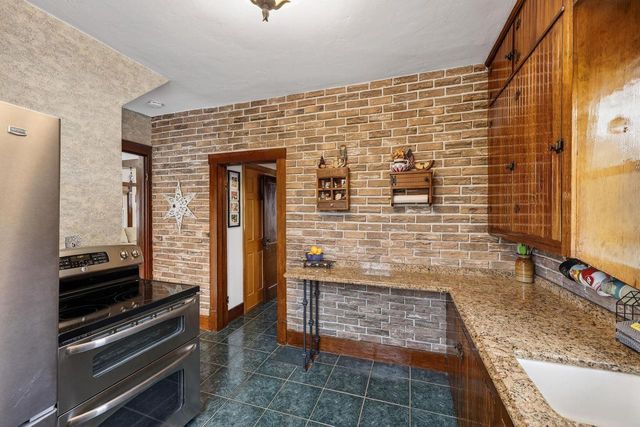 218 E Pleasant Street, Portage, WI 53901