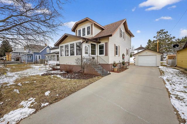 218 E Pleasant Street, Portage, WI 53901