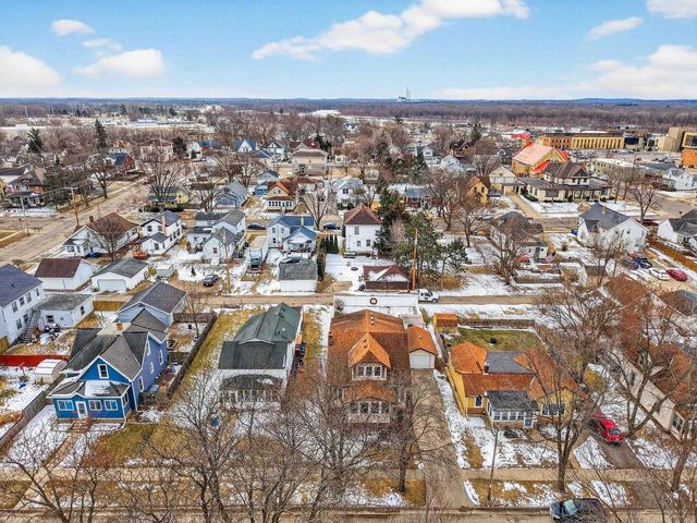 218 E Pleasant Street, Portage, WI 53901