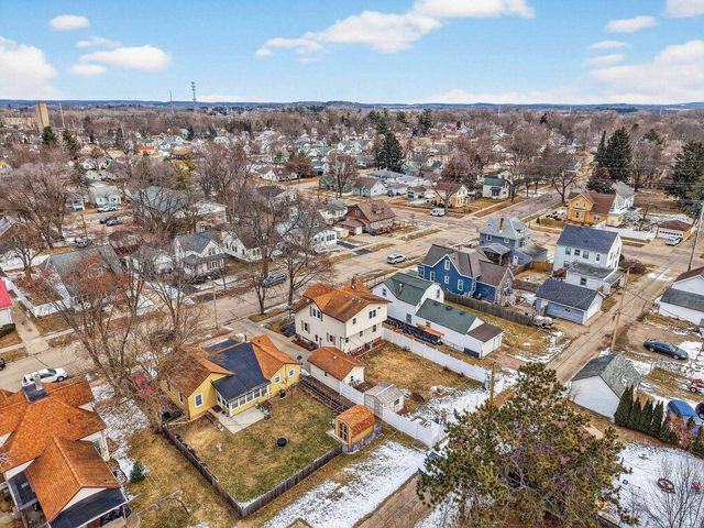 218 E Pleasant Street, Portage, WI 53901