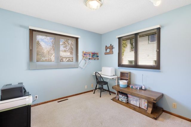 1054 Naumkeag Street S, Shakopee, MN 55379