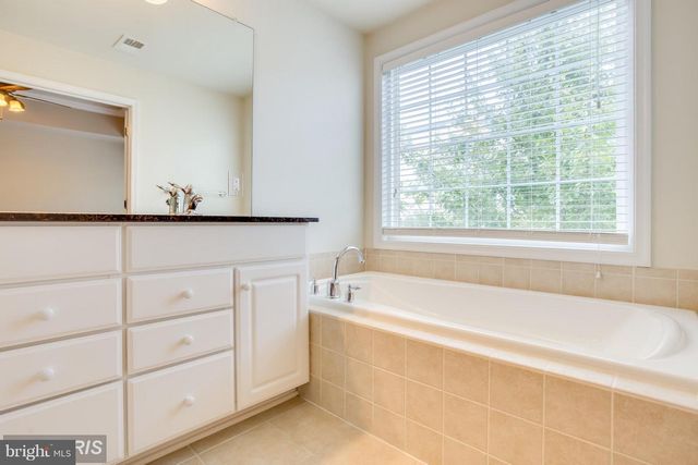 2159 OBERLIN DR, Woodbridge, VA 22191