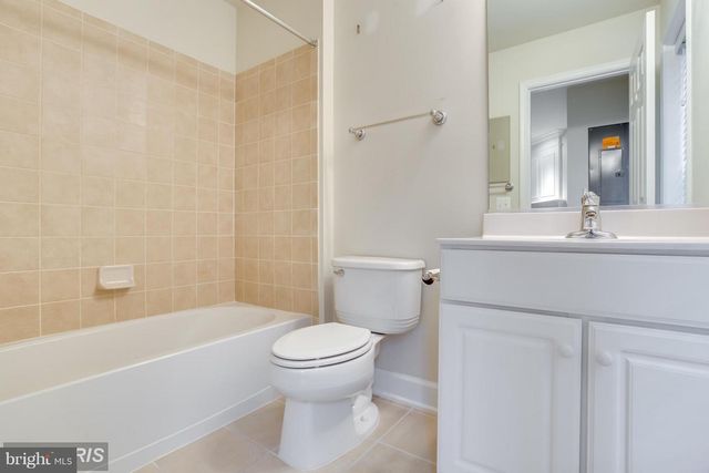 2159 OBERLIN DR, Woodbridge, VA 22191