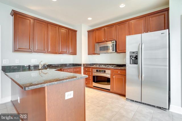 2159 OBERLIN DR, Woodbridge, VA 22191