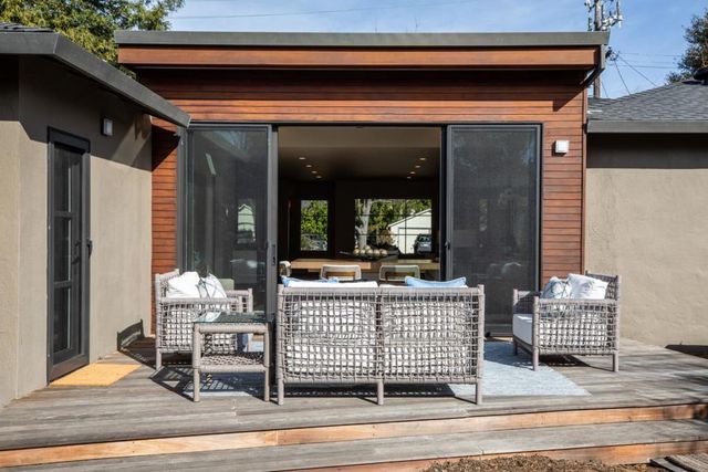 413 Gilbert Avenue, Menlo Park, CA 94025