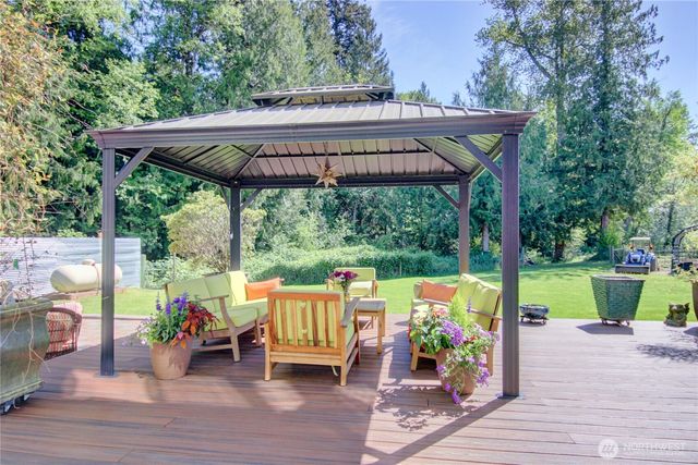 18033 3rd Avenue NE, Arlington, WA 98223