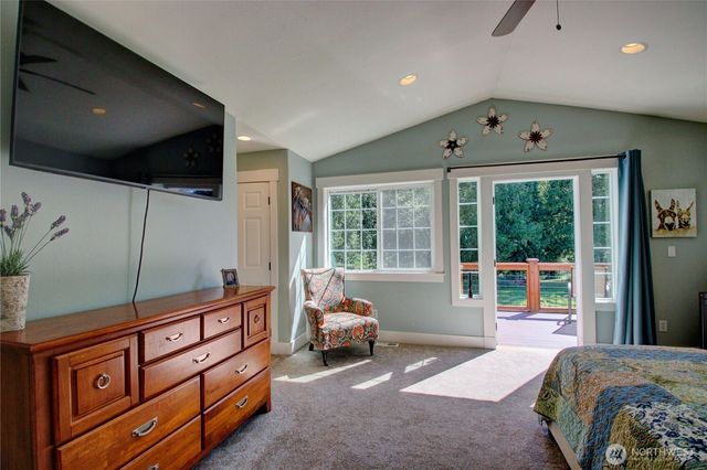 18033 3rd Avenue NE, Arlington, WA 98223