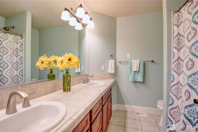 18033 3rd Avenue NE, Arlington, WA 98223