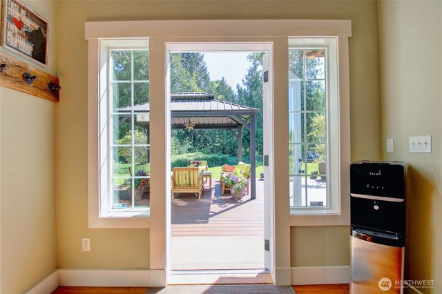 18033 3rd Avenue NE, Arlington, WA 98223