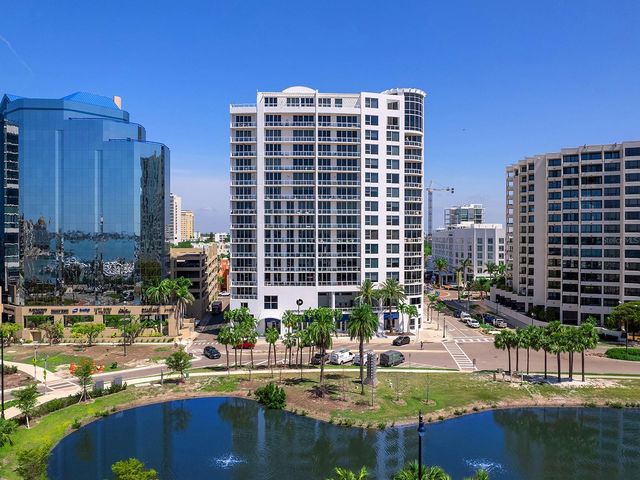 1233 N GULFSTREAM AVENUE 401, Sarasota, FL 34236