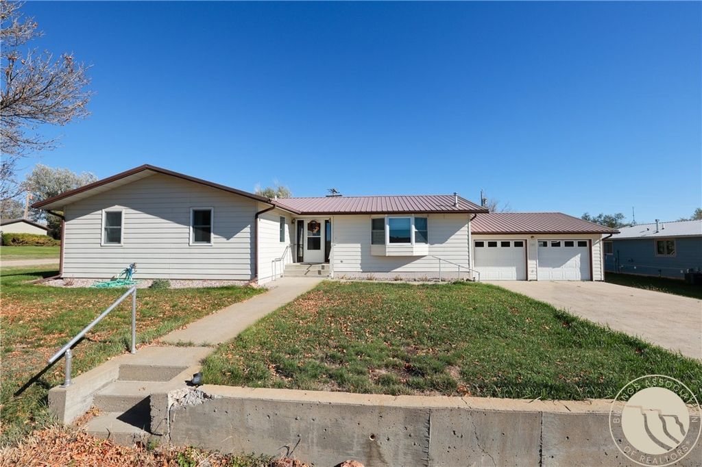 322 N Dent Avenue, Broadus, MT 59317 photo 2