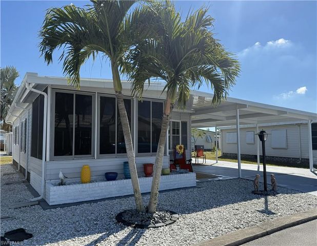 132 Nicklaus BLVD, North Fort Myers, FL 33903