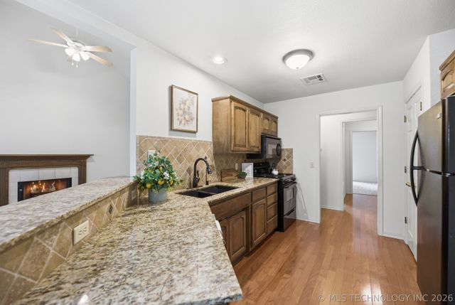 5516 S Delaware Court, Tulsa, OK 74105