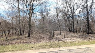 901 THOMAS TRAIL, Waupaca, WI 54981