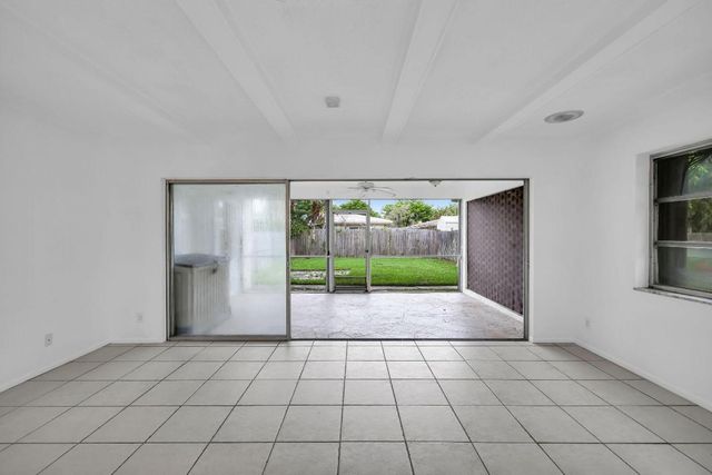 685 Ipswich Street 687, Boca Raton, FL 33487