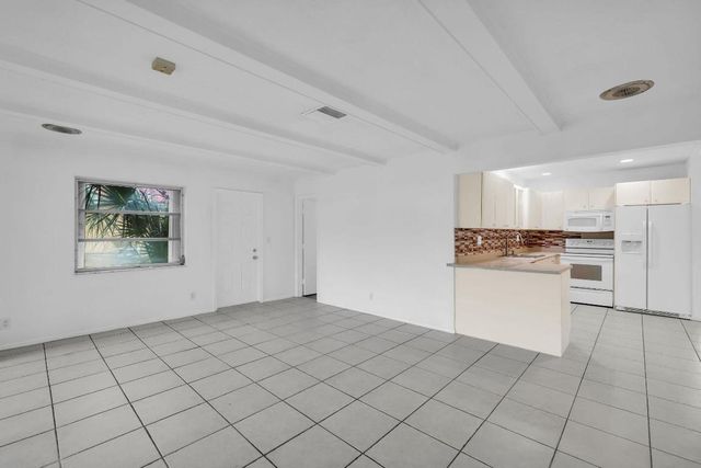 685 Ipswich Street 687, Boca Raton, FL 33487