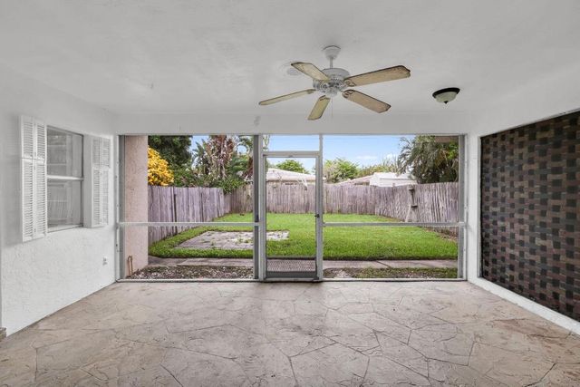 685 Ipswich Street 687, Boca Raton, FL 33487