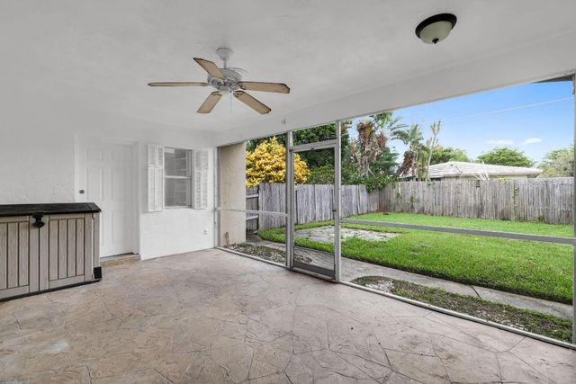 685 Ipswich Street 687, Boca Raton, FL 33487