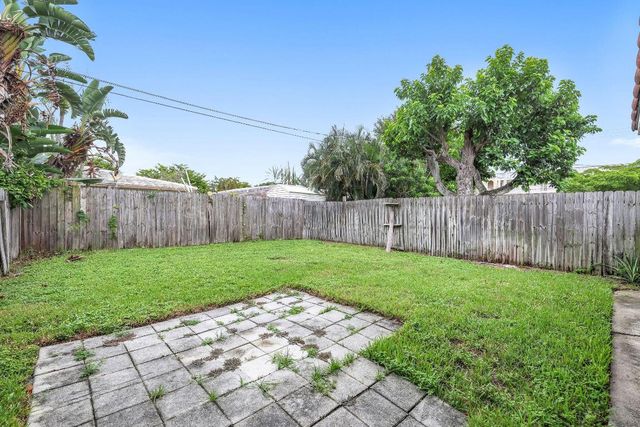 685 Ipswich Street 687, Boca Raton, FL 33487