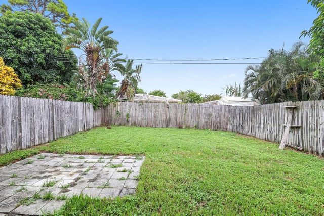 685 Ipswich Street 687, Boca Raton, FL 33487