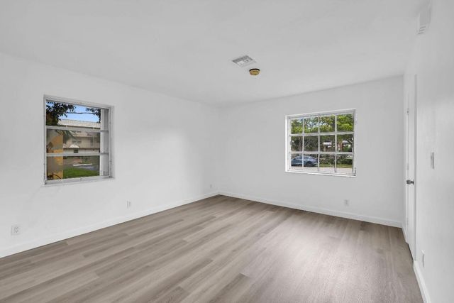 685 Ipswich Street 687, Boca Raton, FL 33487