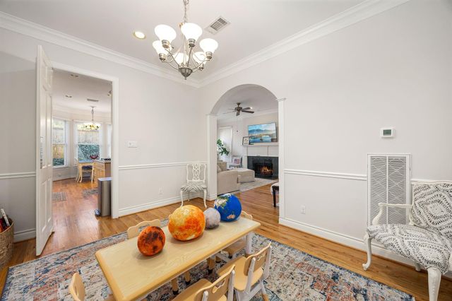 5842 Candlewood Lane, Houston, TX 77057